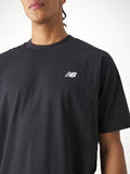 NEW BALANCE U T-shirt piccolo logo nero